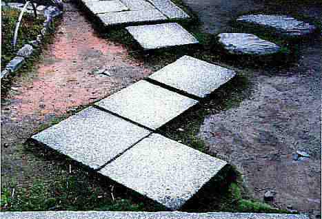 �j���{�뉀